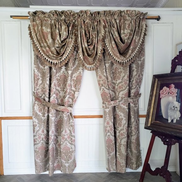 JC Penney Drapes Waterfall Valances 100Wx85L Tan Floral Jacquard Lined Vtg 7pcs - Picture 1 of 13